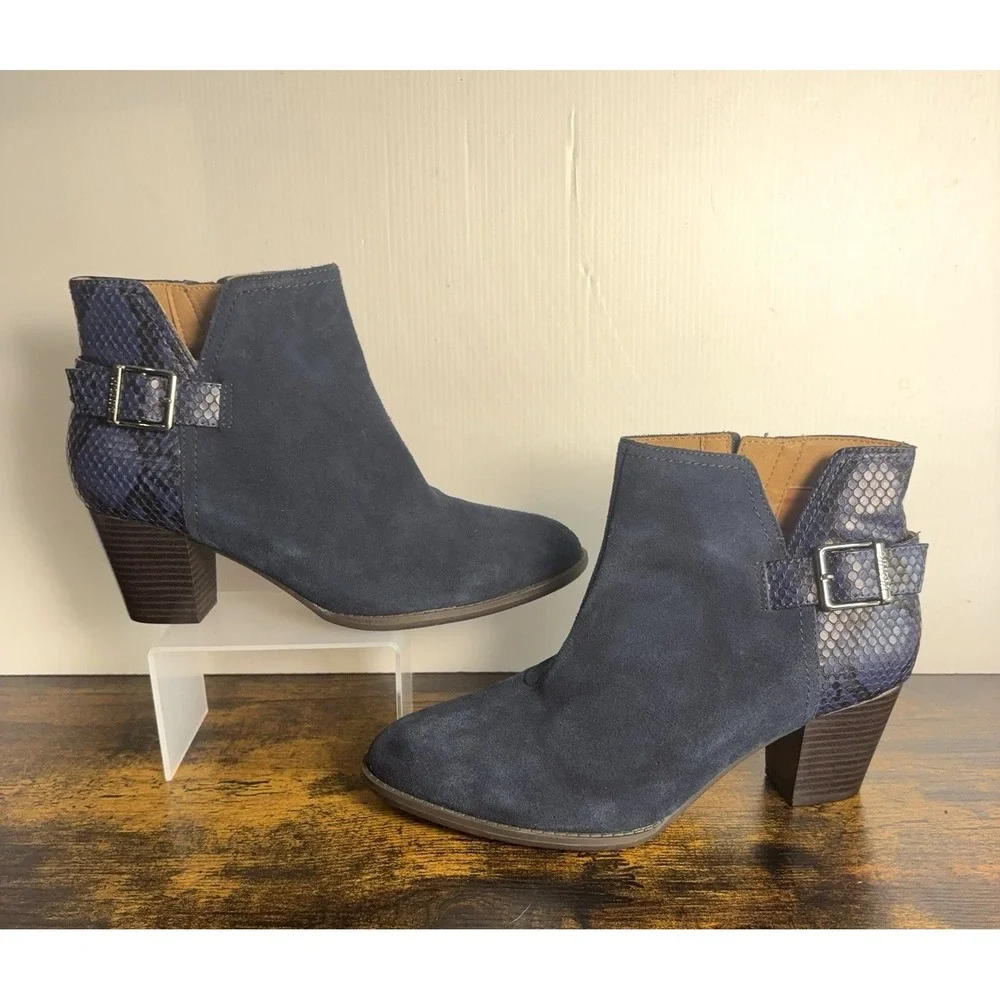 Vionic Naomi Snake‎ Suede Boots Womens Sz 9.5W Blue Side Zip Buckle Classic